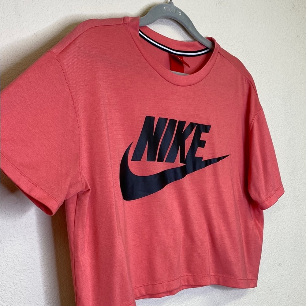 Nike Cropped Tee Shirt Size Large - Picture 3 of 8